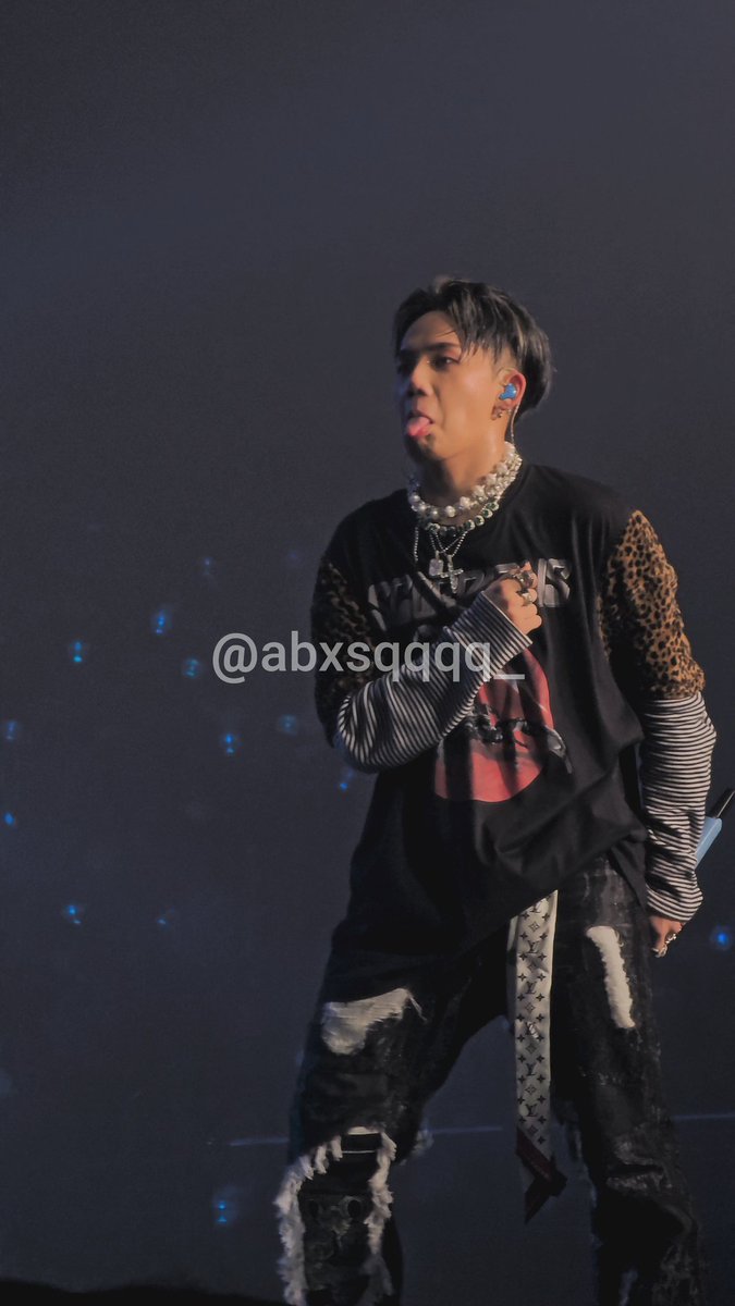 abxsqqqq_'s tweet photo. แล้วซอกที่อยู่อีกฝั่ง55555555555555555555555555555555555555555555 https://t.co/PSXsbDsCMo