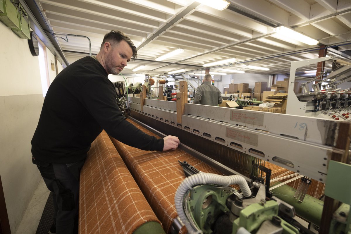 DonegalLEO's tweet photo. Today is #InternationalTweedDay. Check out this article with Kieran Molloy of @MolloyandSons in Ardara who is among a number of Donegal businesses working to secure PGI status for #DonegalTweed.
https://t.co/DrpZlRTmMr
#creativecoast #makingithappen https://t.co/e622GxGBta