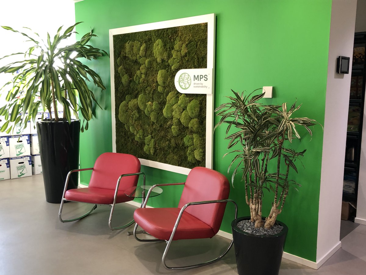 All the moving boxes have arrived and everyone has found their place for the day. Sometimes it is still a bit of searching where something is located, but the coffee machine is doing a great job!
From today, you are welcome at:
Middel Broekweg 29
2675 KB Honselersdijk