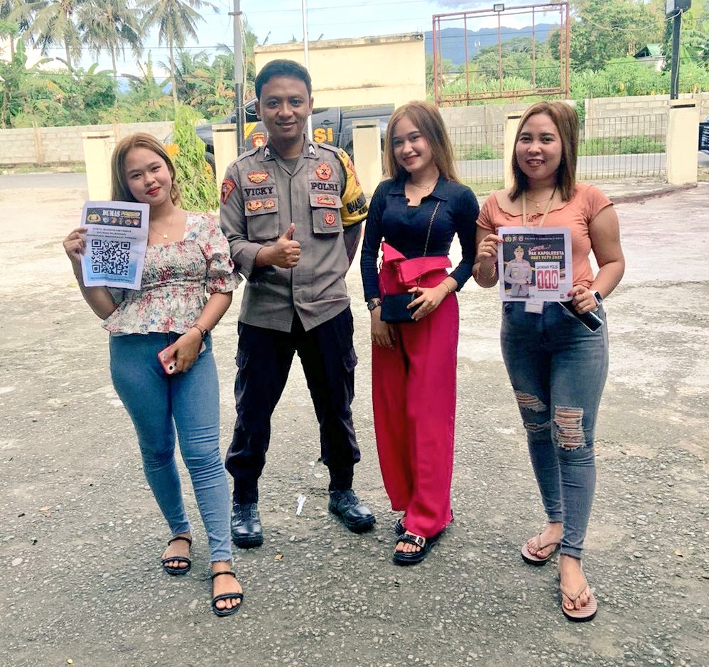 Bhabin_Botu's tweet photo. Sosialisasi DUMAS PRESISI POLRI &amp; Layanan CALL CENTER 110 POLRI kepada para remaja di Kec. Kota Timur.

#DivisiHumasPolri #ListyoSigitPrabowo #PolsekKotaTimur https://t.co/Mqz0HzejA8