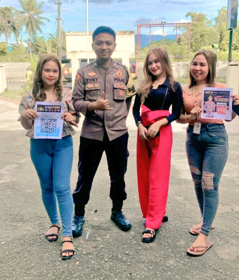 Bhabin_Botu's tweet photo. Sosialisasi DUMAS PRESISI POLRI &amp; Layanan CALL CENTER 110 POLRI kepada para remaja di Kec. Kota Timur.

#DivisiHumasPolri #ListyoSigitPrabowo #PolsekKotaTimur https://t.co/Mqz0HzejA8