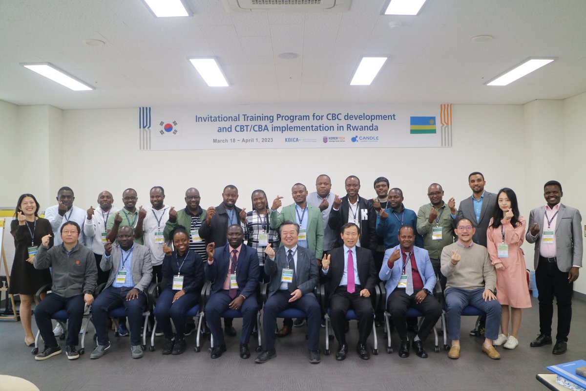 ProjectTqum's tweet photo. On 1st April, 2023, a group of 19 Rwandan from @HEC_Rwanda , @NESA_Rwanda , @RwandaPolytec and @RTB_Rwanda and RTB completed a two weeks training program in the Republic of South Korea aimed at improving their capacities in TVET CBC Development and TVET CBT/CBA implementation. https://t.co/gMDgIa3Ye7