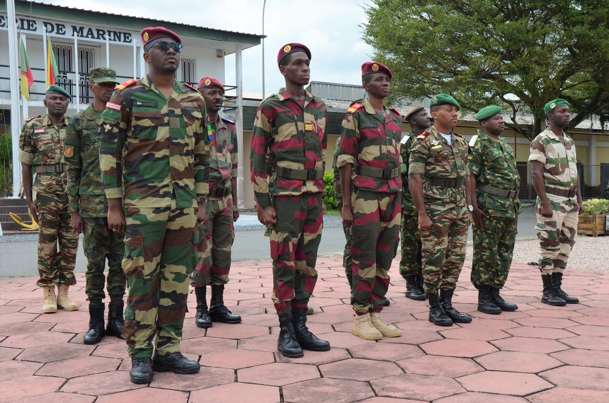 DLIAG_Officiel's tweet photo. 0⃣1⃣/0⃣4⃣ Cérémonie au #CampdeGaulle de fin de stage #MEDICHOS = prises en charge de blessés en zone de guerre
✅ 2⃣ semaines de stage
✅ 1⃣2⃣ médecins 🇬🇦🇨🇲🇧🇮🇷🇼
✅ Organisé par le #CMIA 🚑 des #EFG 🇫🇷 + formateurs Ecole du Val de Grâce + #EASSML 🇬🇦#ENVR
@EtatMajorFR
@santearmees https://t.co/tPsI2fklz5