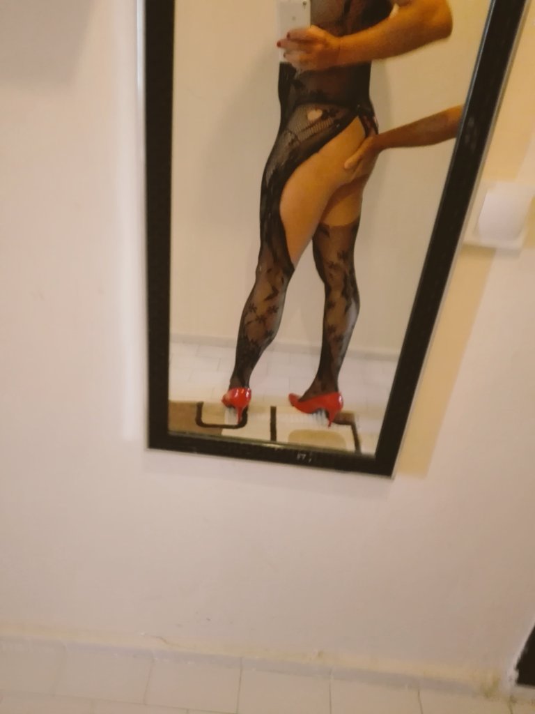 Bursa'dan akşam msuait olan doğulu genç erkekleri beklerim, yer var 😋😘  #bursatravesti #bursagay #bursacd #bursapasif #bursaaktif #bursabayan #bursapasifgay #gayarabul