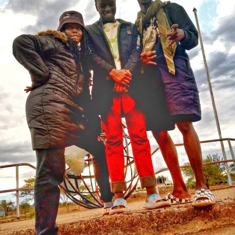 The legits of nice cool 😎 vibes........my niggas and my one and only Queen 👑 just for fun 🤣🤣🤣