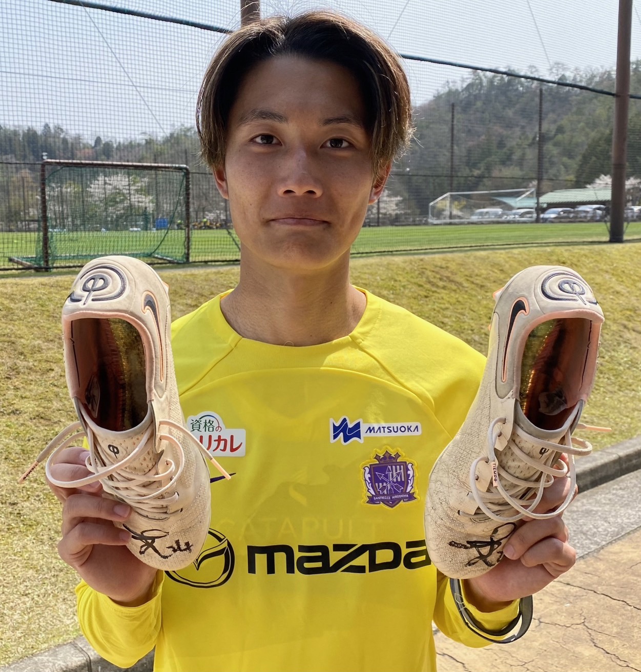 サンフレッチェ広島 森島司選手サイン入りスパイク