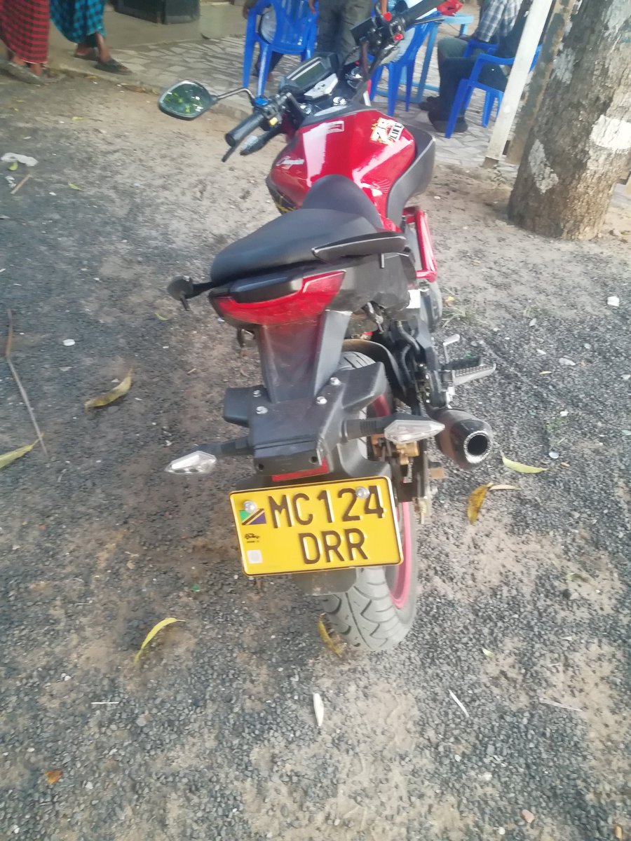 salvatoryKate1's tweet photo. Inauzwa mil 2.5, mazungumzo yapo piga simu+255753755253 https://t.co/FcRN8oxAaF