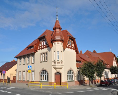 kultura_gov_pl's tweet photo. ➡ Zapraszamy na kolejną odsłonę cyklu #ProgramyMKiDN❗️
🏫 Dom Kultury w #Strzelno został odnowiony dzięki łącznym dofinansowaniu w wysokości 𝟔𝟔𝟎 𝐭𝐲𝐬. 𝐳ł w ramach programu „𝐈𝐧𝐟𝐫𝐚𝐬𝐭𝐫𝐮𝐤𝐭𝐮𝐫𝐚 𝐝𝐨𝐦ó𝐰 𝐤𝐮𝐥𝐭𝐮𝐫𝐲”.
Więcej➡️#Facebook #MKiDN https://t.co/Qp7B7rIHz5