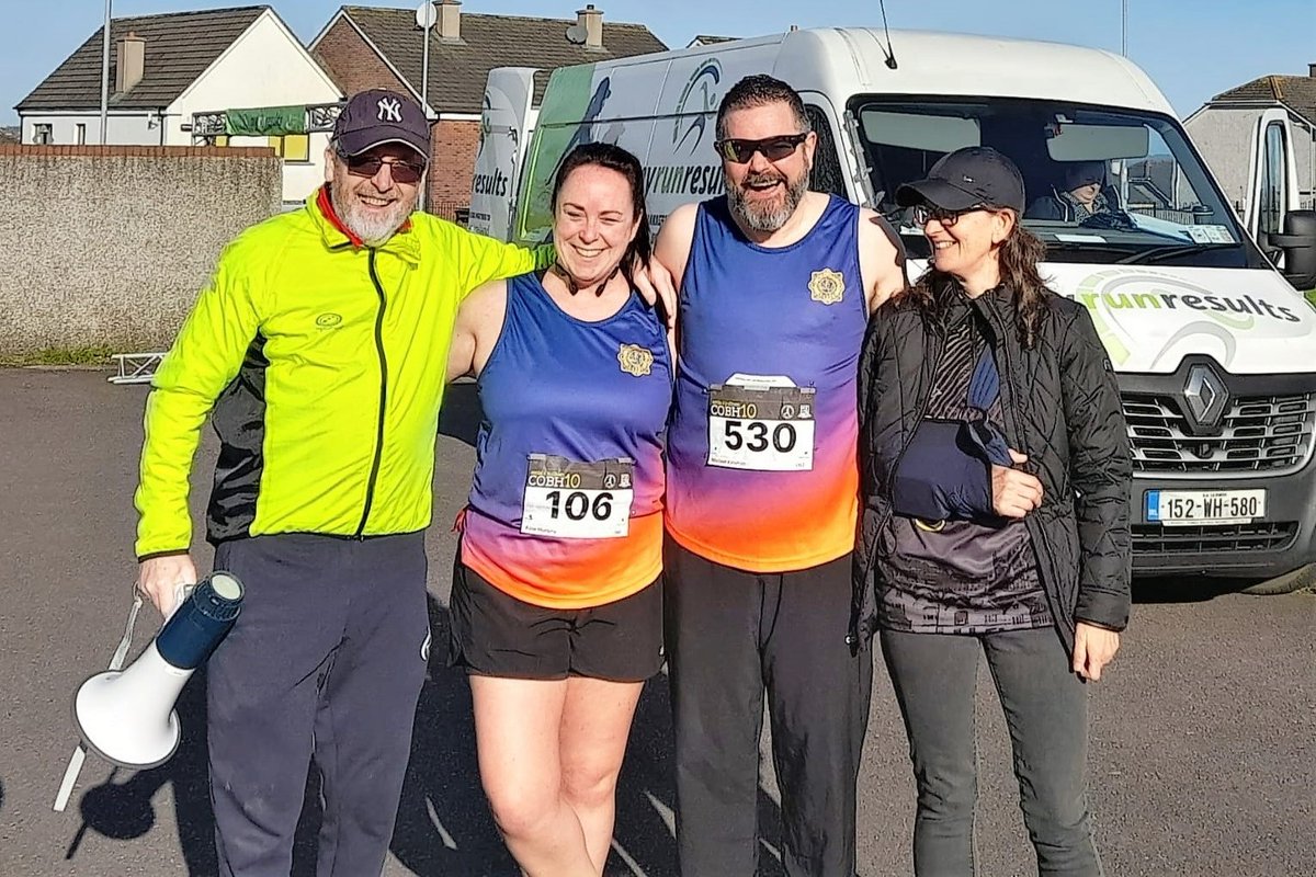 mickkinahan's tweet photo. Another really great weekend down with the @BallymoreCobhAC and @IrishmanPodcast Gang. Enjoying the pre, post and indeed the actual @soniaagrith 10 Mile Run! 😀 
(@AineMur @ronanjohns)

https://t.co/y4EGfhyowB https://t.co/N4wQxwlmNV
