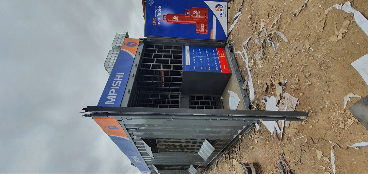 containerskenya's tweet photo. FABRICATION OF SHIPPING CONTAINERS INTO FUNCTIONAL SPACES.
๐ง admin@containerskenya.com
๐ 0728 058788/ 0797 663372
#djbrownskin #Gachagua #containerstalls #containerhome #shippingcontainersforsale #MaandamanoMonday #containers https://t.co/fQ5Sro2fl2