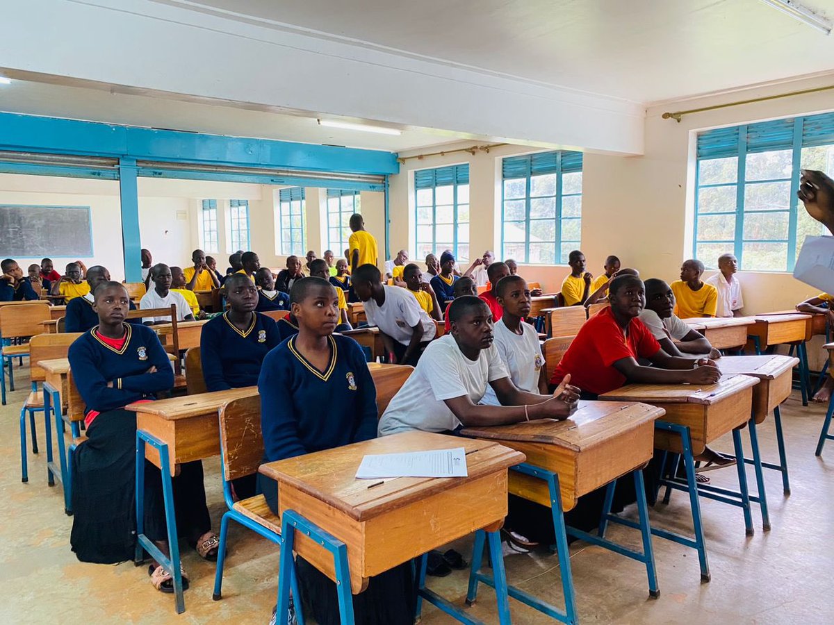 score_beyond's tweet photo. Sebei College Session 2.
We discussed confident communication as a life skill in thriving on and off the pitch. The students did different activities to differentiate ways of communicating.
@UsherKomugisha https://t.co/adFc5dFv1r