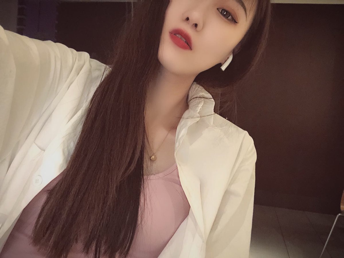TedElizabeth6's tweet photo. 组队开黑一把有的吗？我输了我在下面，你赢了我在上面🤓🤓  #约炮交友 https://t.co/x2QGxQFQ58