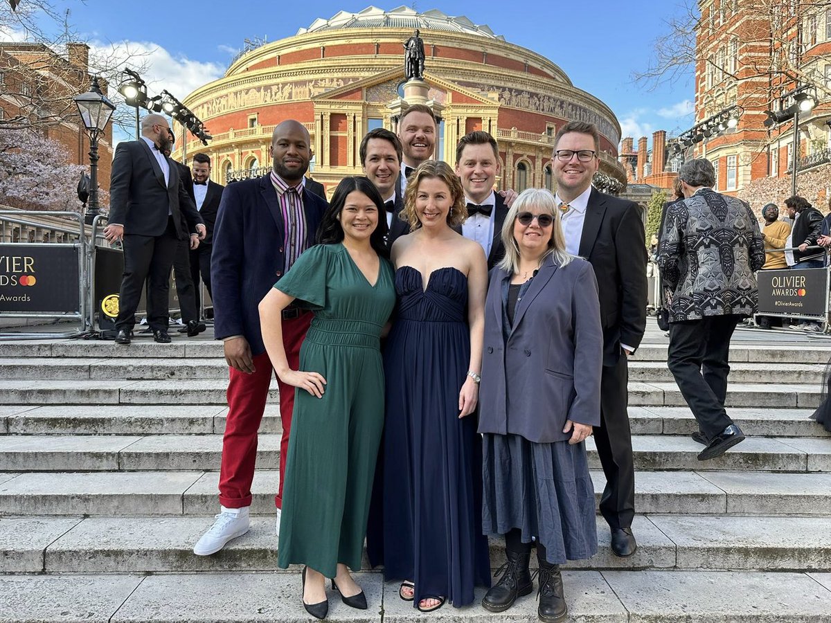 And that’s the @OlivierAwards completed, what a day! Congratulations everyone @OklahomaWestEnd 🤠🎻🪗🪕