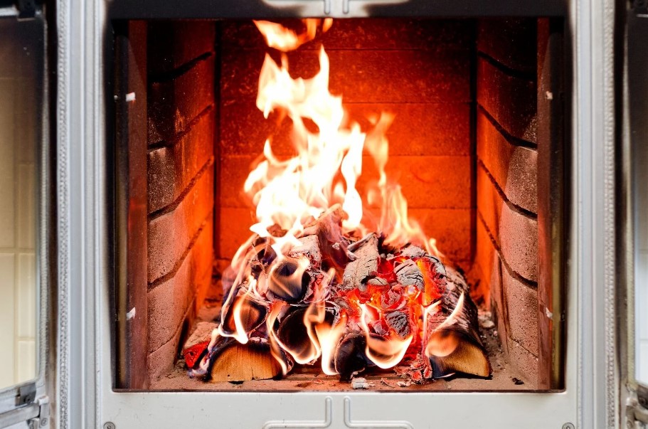 Vastaa lyhyeen kyselyyn 23.4. mennessä 🔥 Onko puunpolttosi muuttunut tänä talvena? Oletko nyt aloittanut polttamaan puuta? Voit myös kertoa, minkälaista tietoa kaipaat puunpoltosta. Kiitos paljon vastauksestasi!

response.questback.com/isa/qbv.dll/by…

#puunpoltto #ilmanlaatu