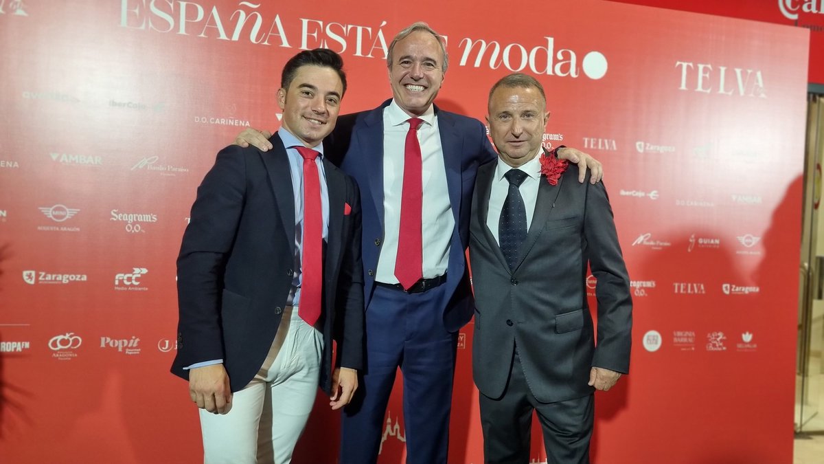 jvisus's tweet photo. Este viernes disfrutamos de la gala de @TELVA en la celebración en #Zaragoza de su 60 aniversario en #Zaragoza. https://t.co/X9UCd5Ejwz