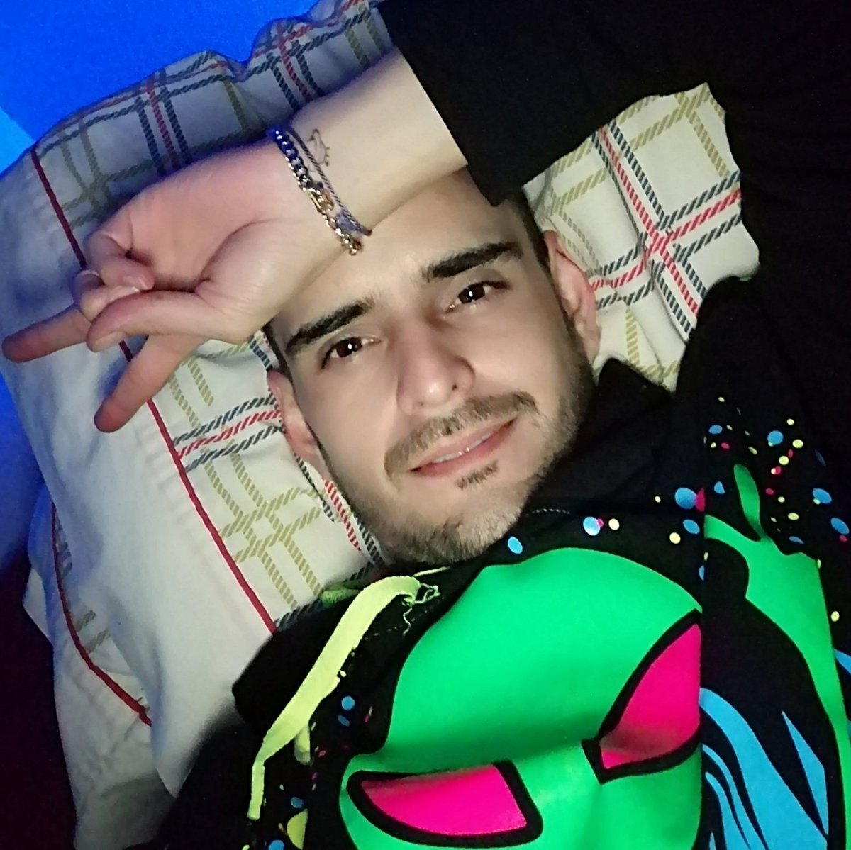 ELJAVIBIS's tweet image. #NuevaFotoDePerfil