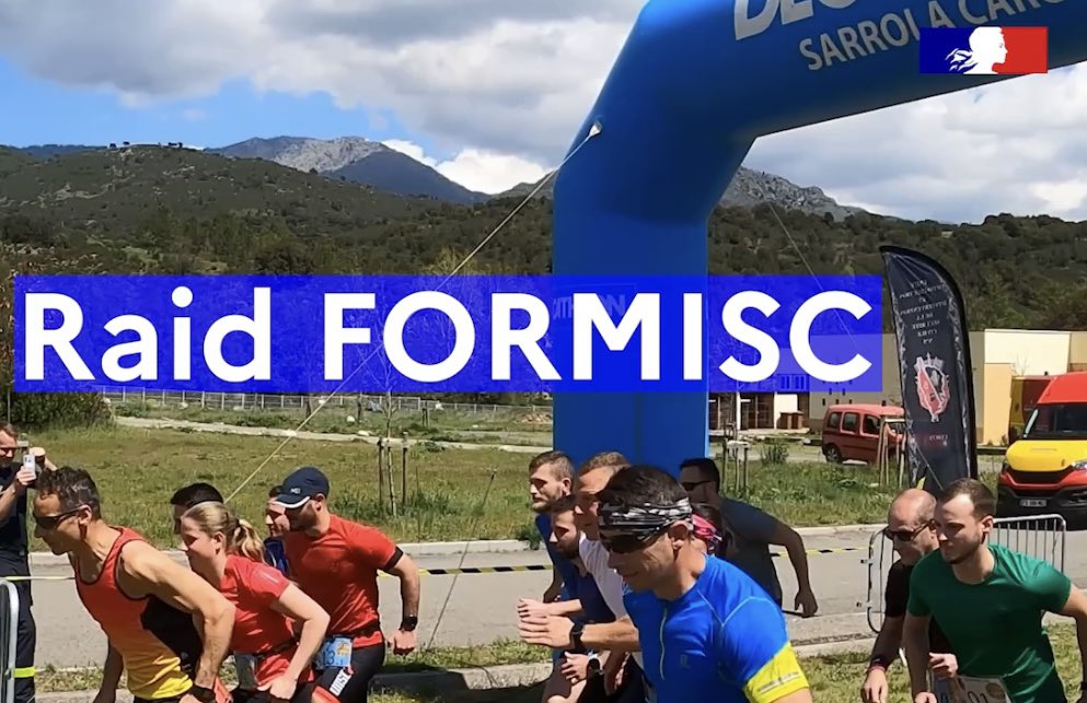 riisc_1's tweet image. 👊 De nombreuses équipes participent au raid, issues de la #SécuritéCivile, de l’état-major, des #UIISC1, #UIISC5, #UIISC7, du @12eCUIRS, du @2eRIMa et des @PompiersParis ! Chacun donnera le maximum pour son équipe, en hommage à nos blessés pour #TenirLEffort collectif.