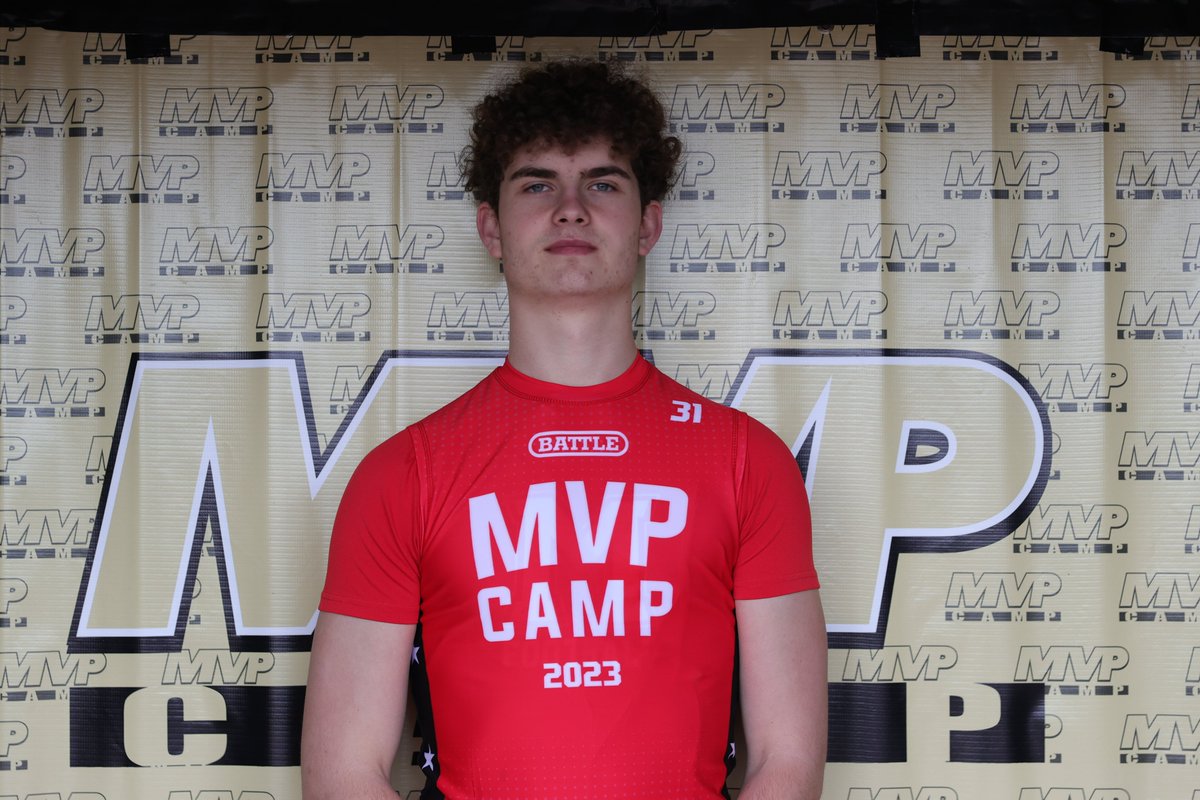 TheMVPCamps's tweet photo. Congrats to the following award winners chosen by staff for the QB (24-25) group @TheMVPCamps at Milton
Jared Echols 2024 South Gwinnett @jaredechols
Dylan Warren 2024 Milton @warren18dylan
Nikao Smith 2024 Ware Co @NikaoSmith
Jack Stanton 2024 GAC @stantonjack16 https://t.co/wIVt1QS28r