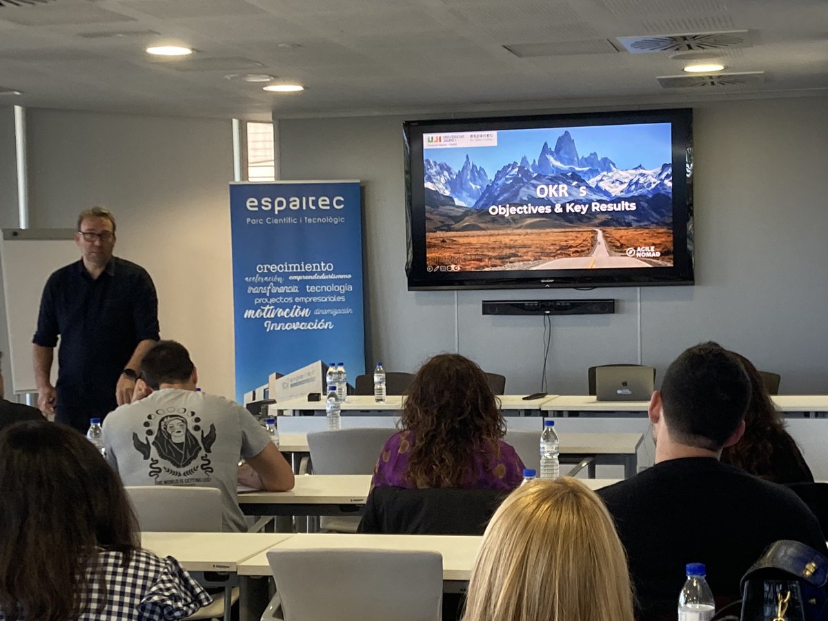 espaitec's tweet photo. 🗣️Comienza el taller sobre #Agile OKR’s impartido por Guillermo Jávega de #AgileNomad
🚀La sesión se dirige exclusivamente para las empresas de la #FamiliaEspaitec
#SomUJI #LosParquesAportan #HubAsaService #EmpresasInnovadoras #EmpresasDeCastellón https://t.co/tMvPSXCimt