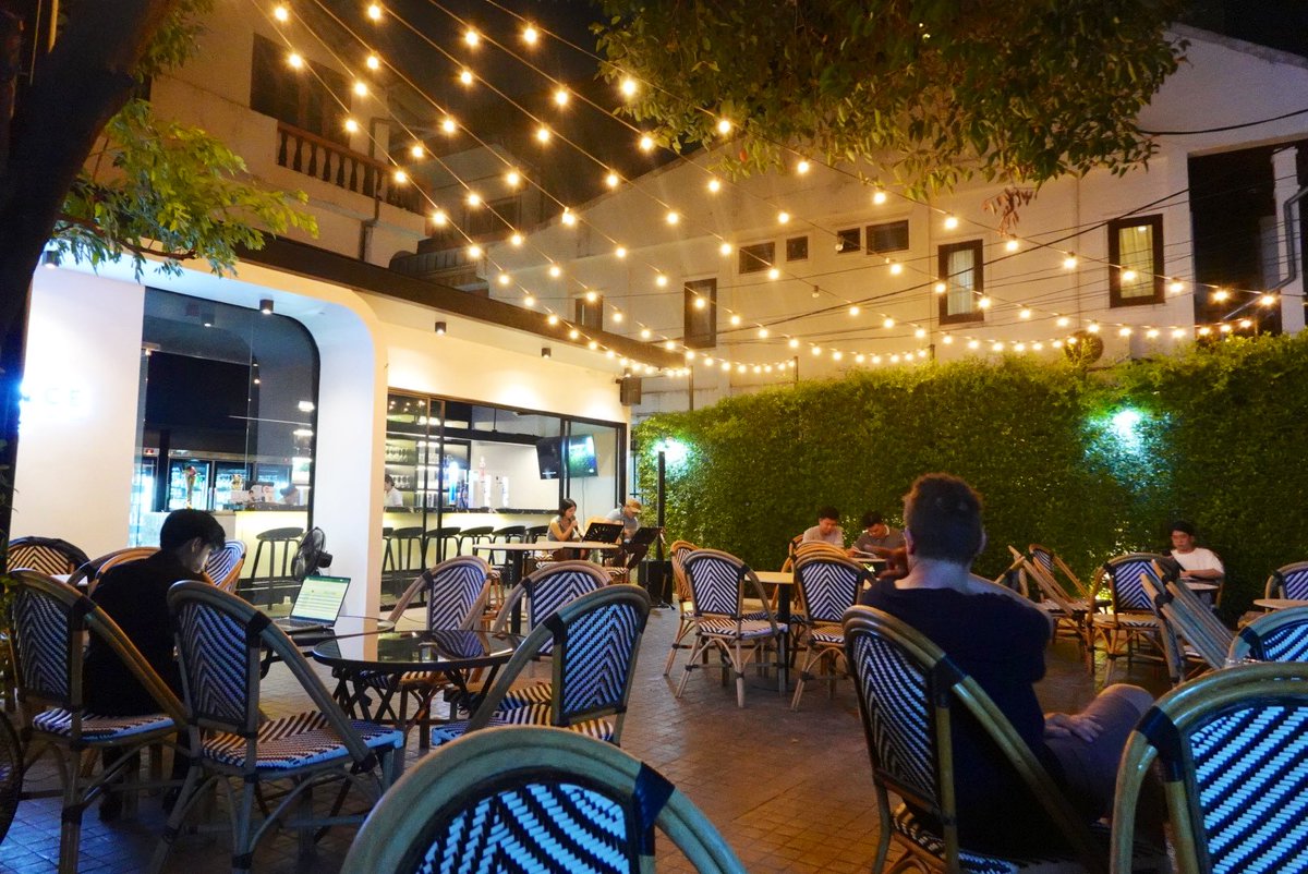 PHETSIAM's tweet photo. Beer lao ☺️ #BalanceBar #Vientiane  #Laos https://t.co/kQUFCBC806