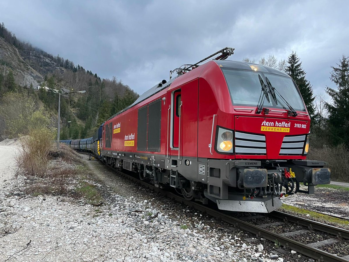 Vectron DM, da fährt er!

(frei nach Moby Dick)