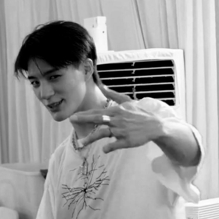 ramosgngr's tweet photo. pp #moots gak? or we can be friends, help rt/like thanks
#roleplayerindonesia #roleplayeraccount #roleplayer @LpmRoleplayer https://t.co/0LmmEIOcKC