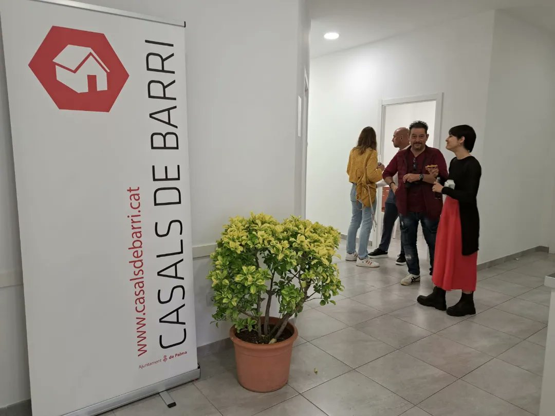 🙌 Sumam un Casal de Barri més a la xarxa!  🧑‍🤝‍🧑  A la zona d'Arxiduc📍

👉 És un dels 3 locals que hem adquirit en els darrers mesos per oferir equipaments a les barriades i que els veïns puguin gaudir d'activitats prop de ca seva 🏡