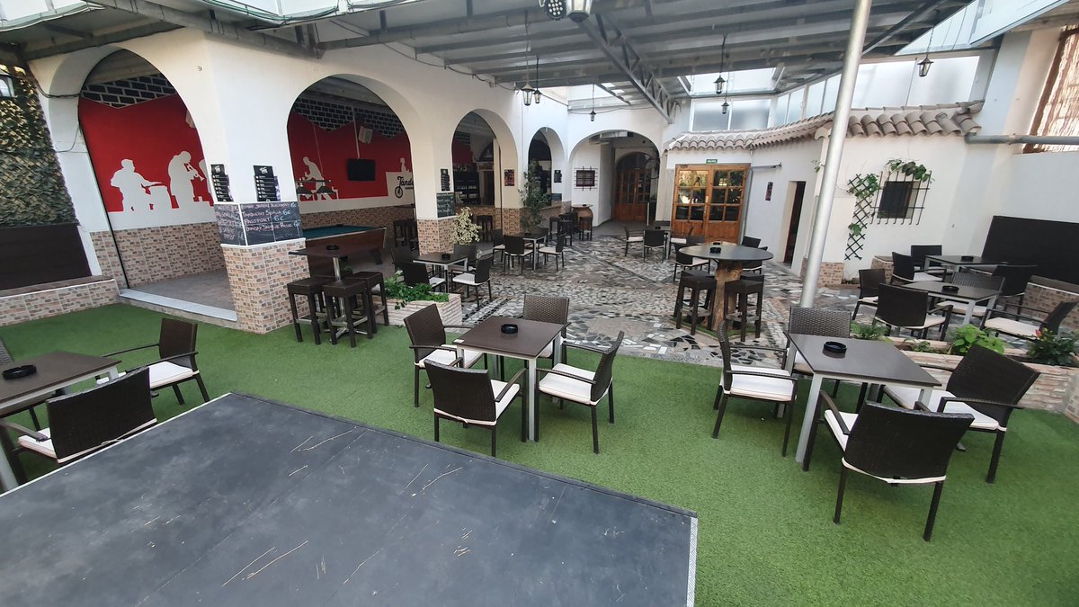 Os recordamos que como todos los años, este #MiercolesSanto estaremos abiertos a partir de las 15:45h!! Os deseamos a tod@s que disfruteis mucho de la #SemanaSanta23 de #Berja!! Esta #SemanaSanta elige Tándem Café &amp; Copas !! #Tándem #Almeria #Berja