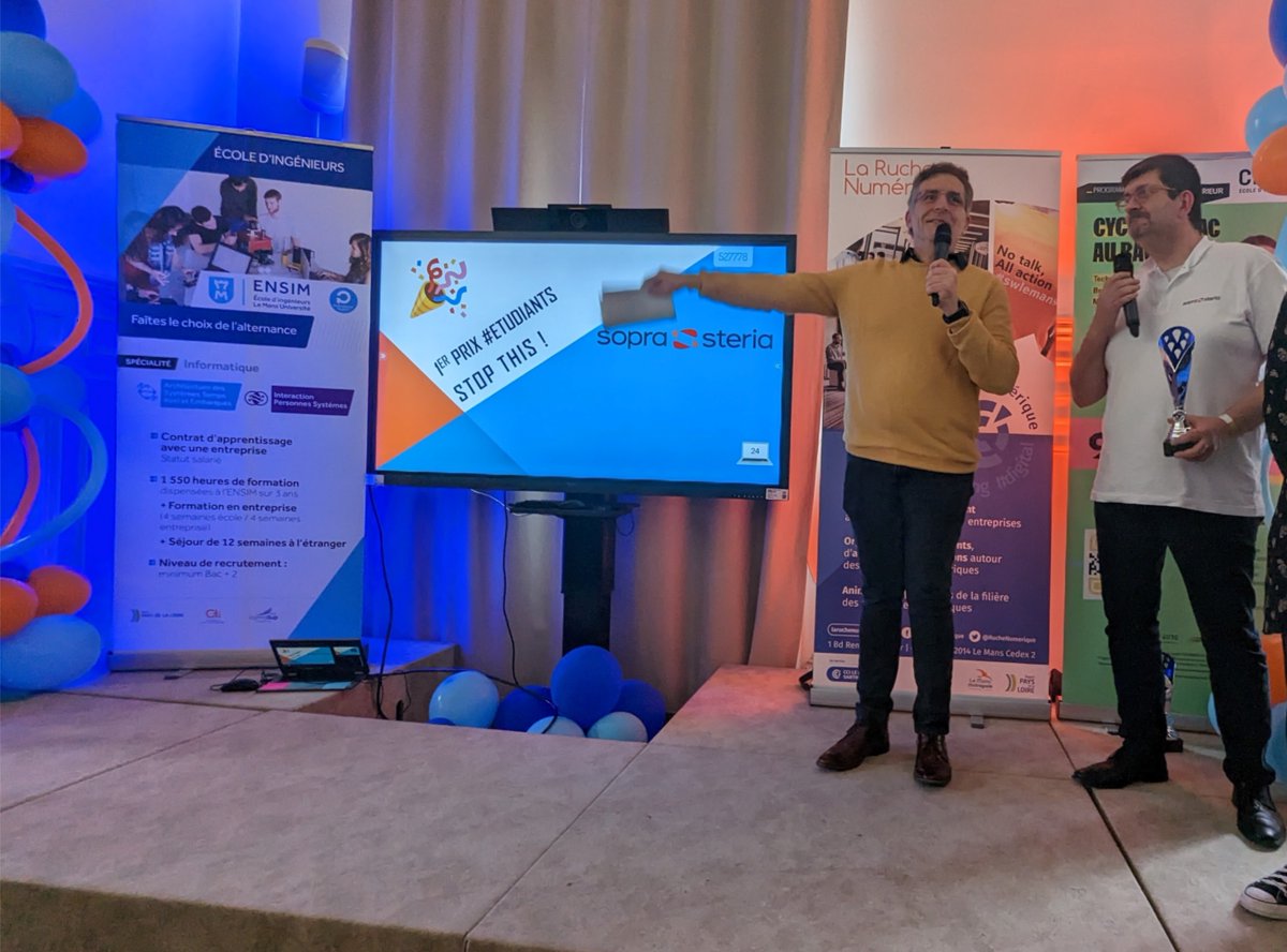 ensimofficiel's tweet photo. 📷Retour sur les #24hducode
Vrai succès pour nos élèves qui ont relevé le défi avec brio en obtenant 3 prix sur 4 dans la catégorie "étudiants"
Bravo aux teams I'm a teapot, Les 4 Mousquetaires et
Stop this ! et aux 3 anciens élèves récompensés dans la catégorie "pro"
@LeMansUniv https://t.co/LZknXc9zZC