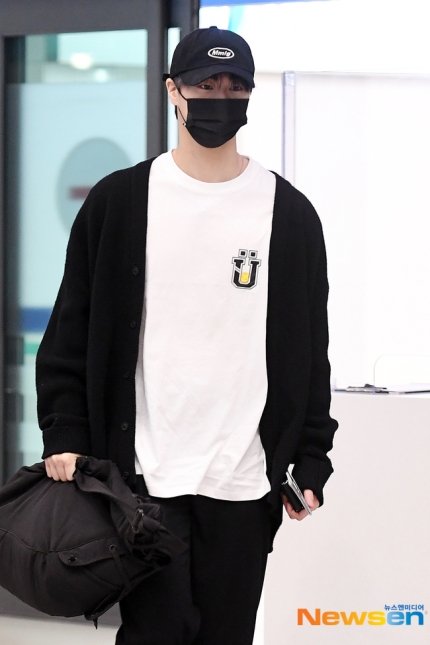 MOONBIN 🐱

✔️naver.me/5LoZkov7
✔️naver.me/GmVOzxc5
✔️naver.me/5rMjmZFf

[#문빈 | #MOONBIN]