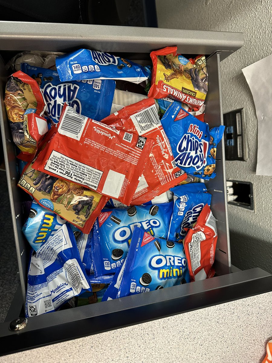 Snack drawer reload. #teacher #teachersoftwitter #teachertwitter #highschoolteacher #EnglishTeacher