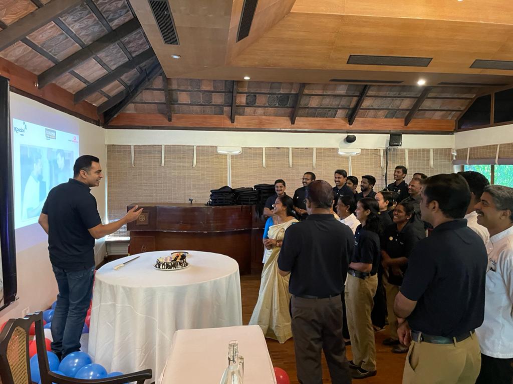 Had a fantastic time visiting <a href="/Cardamom/">Linda Seymour</a> County Resort in #Thekkady and the Xandari Resorts (A unit of The Muthoot Group) Pearl resort in #Mararikulam. Enjoyed some wonderful #conversations with our team. 
 #teamwork #experience