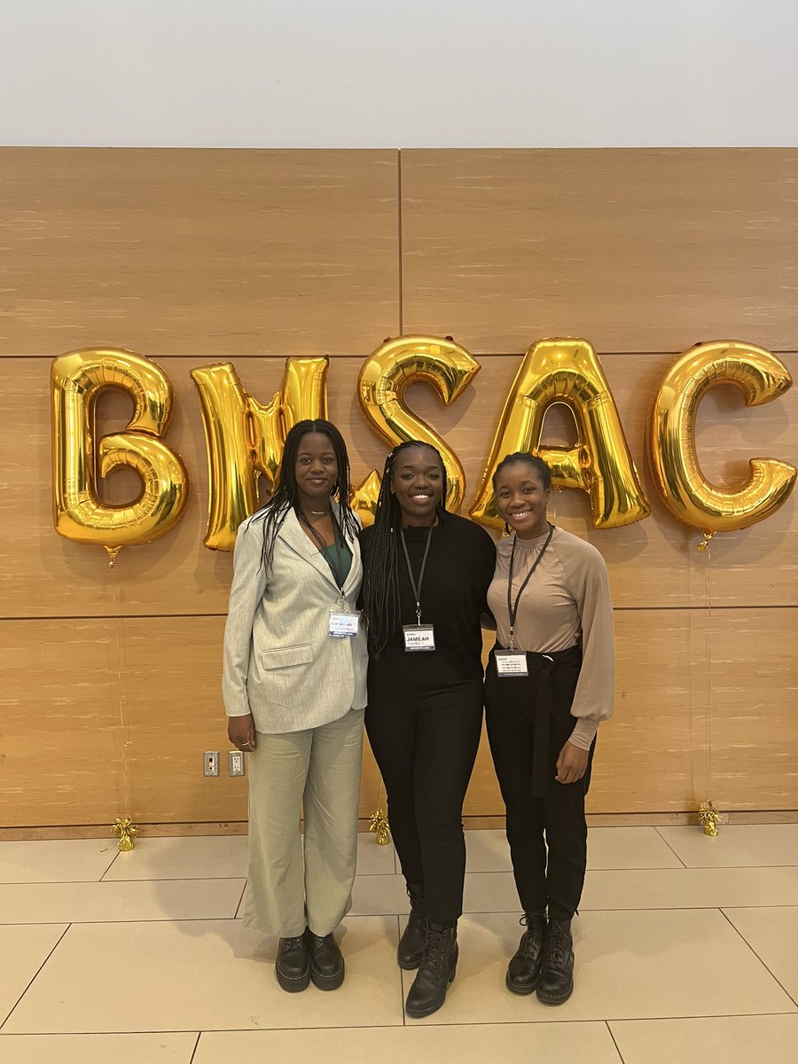 Bittersweet for <a href="/jamilah_temfack/">Jamilah</a> and I to attend our 4th and last <a href="/bmsacanada/">Black Medical Students' Association of Canada</a> AGM together, as final year med students 🫶🏾 🇨🇦 The friendships created at the BMSAC, the advocacy and the anti-black racism work we took part in shaped our career as Quebec med students ✨ #MedEd #Bmsac
