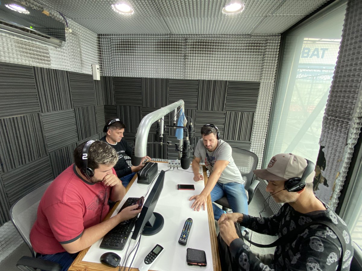 #Quilmes | Hasta las 13:00 hacemos “TOCO Y ME VOY” por <a href="/radiofmq/">Radio FMQ</a>

Con <a href="/choricalderon/">Diego Calderón</a>, <a href="/pablolamedica/">Pablo Lamédica</a> , <a href="/JuanchiEgido/">Juan Ignacio Egido</a> , <a href="/HernoKodakian/">Hernán Kodakian</a> ,<a href="/sebakerle/">Sebastián Kerle</a> y <a href="/FlacoFiorentino/">Sergio Fiorentino</a> 

¿4 cambios mete Sciacqua? 🤔😨
Te lo contamos acá! 👇🏼

💻 radiofmq.com/home.php
