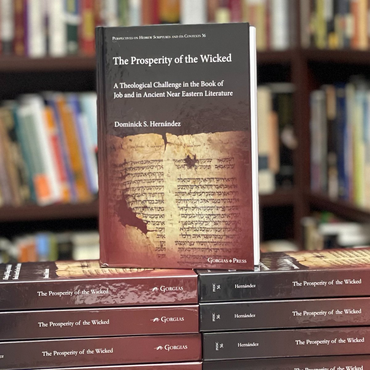 Dom_S_Hernandez's tweet image. 🚨📚Book Giveaway‼️📚🚨

Gorgias Press is giving away a copy of my book 𝙋𝙧𝙤𝙨𝙥𝙚𝙧𝙞𝙩𝙮 𝙤𝙛 𝙩𝙝𝙚 𝙒𝙞𝙘𝙠𝙚𝙙 (retail: $114.95!)

3 steps to enter giveaway:
- Follow me &amp;amp; @gorgiaspress 
- Like tweet
- Retweet or quote

Winner announced on April 10!
gorgiaspress.com/the-prosperity…