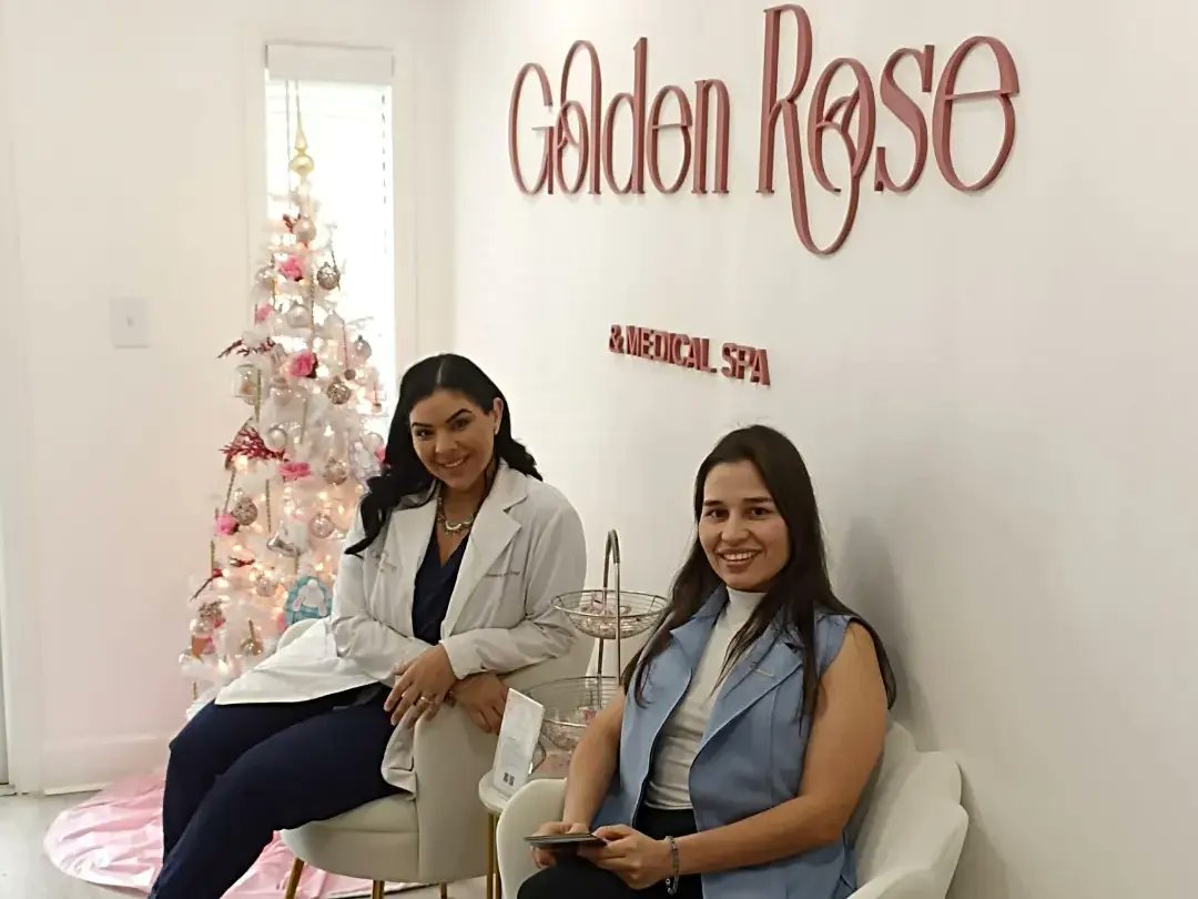 ProsperaUSA's tweet photo. 🤩 Last month, we had the opportunity to visit Dr. Kimberly Ayala at Golden Rose Wellness &amp; Medical Spa (@goldnrosemedspa). It has been such a pleasure providing consulting to Dr. Ayala and guiding her business in its path of expansion and success. 👭😄 #ProsperaCommunity https://t.co/wQV6WHA0zJ