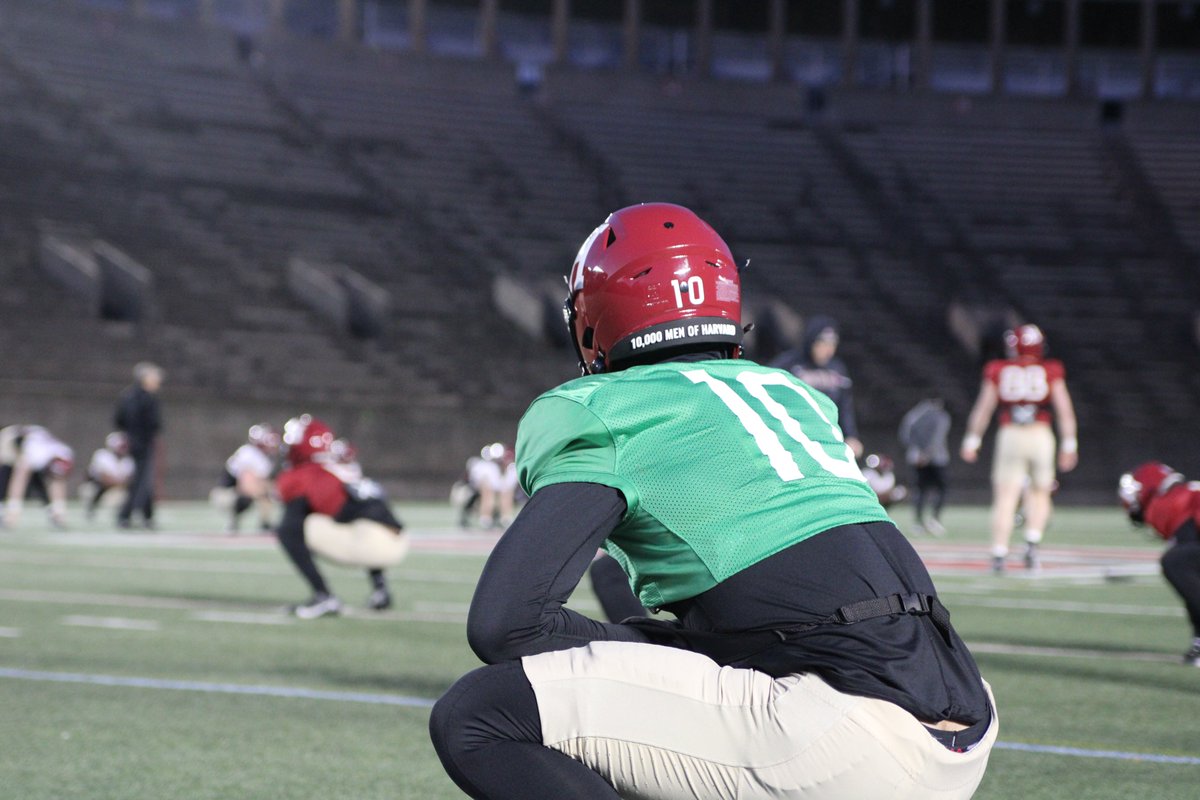 Crim_Recruiting's tweet photo. Monday Work Day 💪💪

#GoCrimson
#CRIM2K24 https://t.co/tHXEOlp6pI