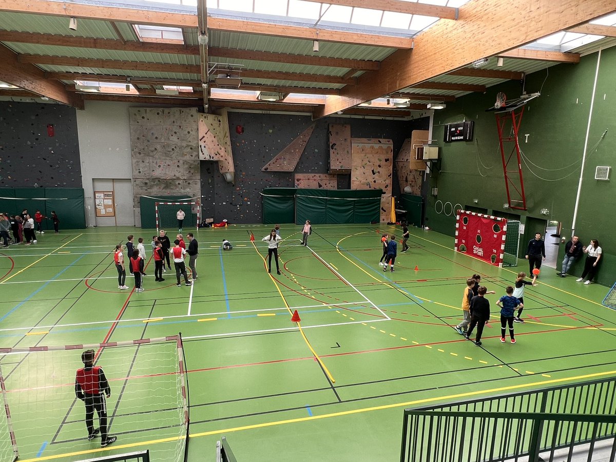 #SOP2023 , une très belle SOP avec les écoles de #sezanne. Merci aux partenaires <a href="/usepmarne/">usep marne</a> , <a href="/CdosMarne/">CDOS Marne</a> , <a href="/UgselMarne/">#ugsel5108</a> , @judoclubsezanne, @handconantres et @sezanneathle !