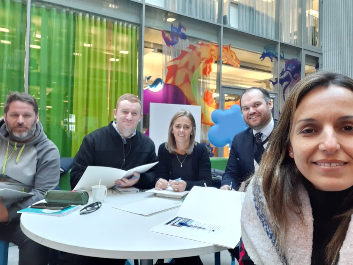 francopierrotti's tweet photo. Comenzando el FORO DE APRENDIZAJE SOBRE LA EDUCACIÓN FINLANDESA, representando a Uruguay con colegas del CEA 183 (UTU) y Liceo de Fray Marcos (d/DGES) la mano de @ANEP_Uruguay @RedAprendizajes @UTU_Uruguay @VisitedufinnEs @Ceibal_Uy https://t.co/XUufPjofy1