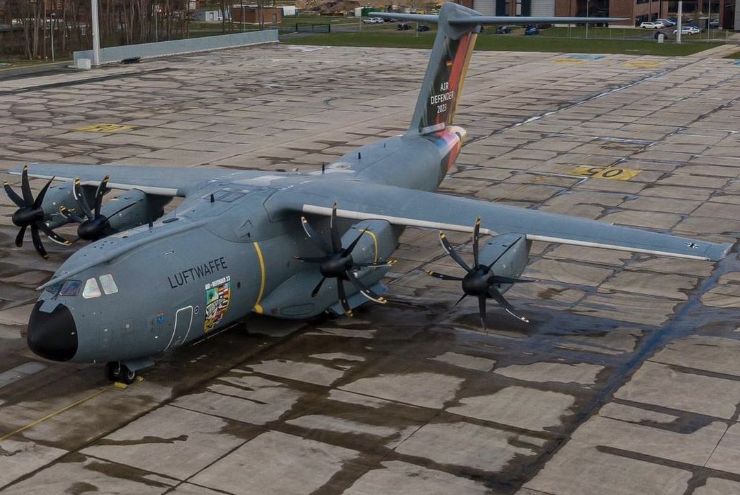 scan_sky's tweet photo. The Specially Painted 🎨 German Air Force 🇩🇪 - Airbus A400M - 54+21 - #GAF007 Is Off To Washington 🇺🇸
Departed From Köln Bonn Airport 🇩🇪
The Airframe Is The 'Ambassador Aircraft' For Exercise Air Defender '23. https://t.co/kCFJgLEVxT