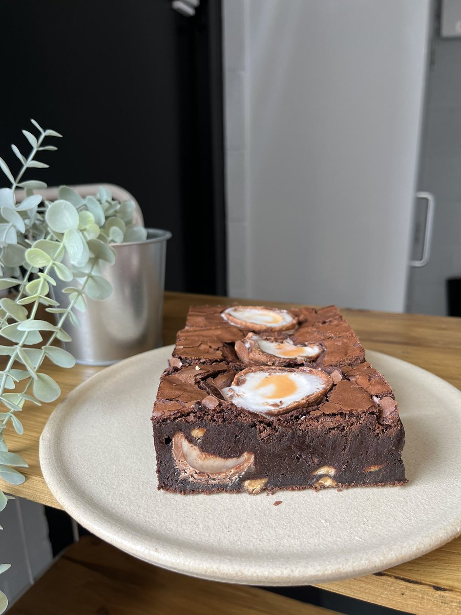 STBYMF's tweet image. CRÈME EGG BROWNIE 🍳 

Available from sweet treats shop this week . 

Don’t miss out on this one