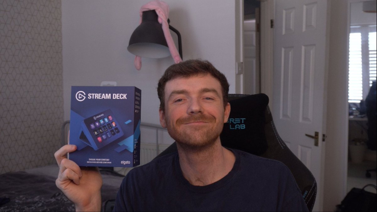 TEESWISS_'s tweet photo. ⭐Giveaway ⭐
I'm Giving away an Elgato stream deck 15 keys to enter: 
1 Entry is done on my channel @ https://t.co/3PS9teO8k6 for 7.5k Channel points 
+ Retweet this tweet
5 Entries per person  
Good luck ❤️ https://t.co/H5whohkZNt