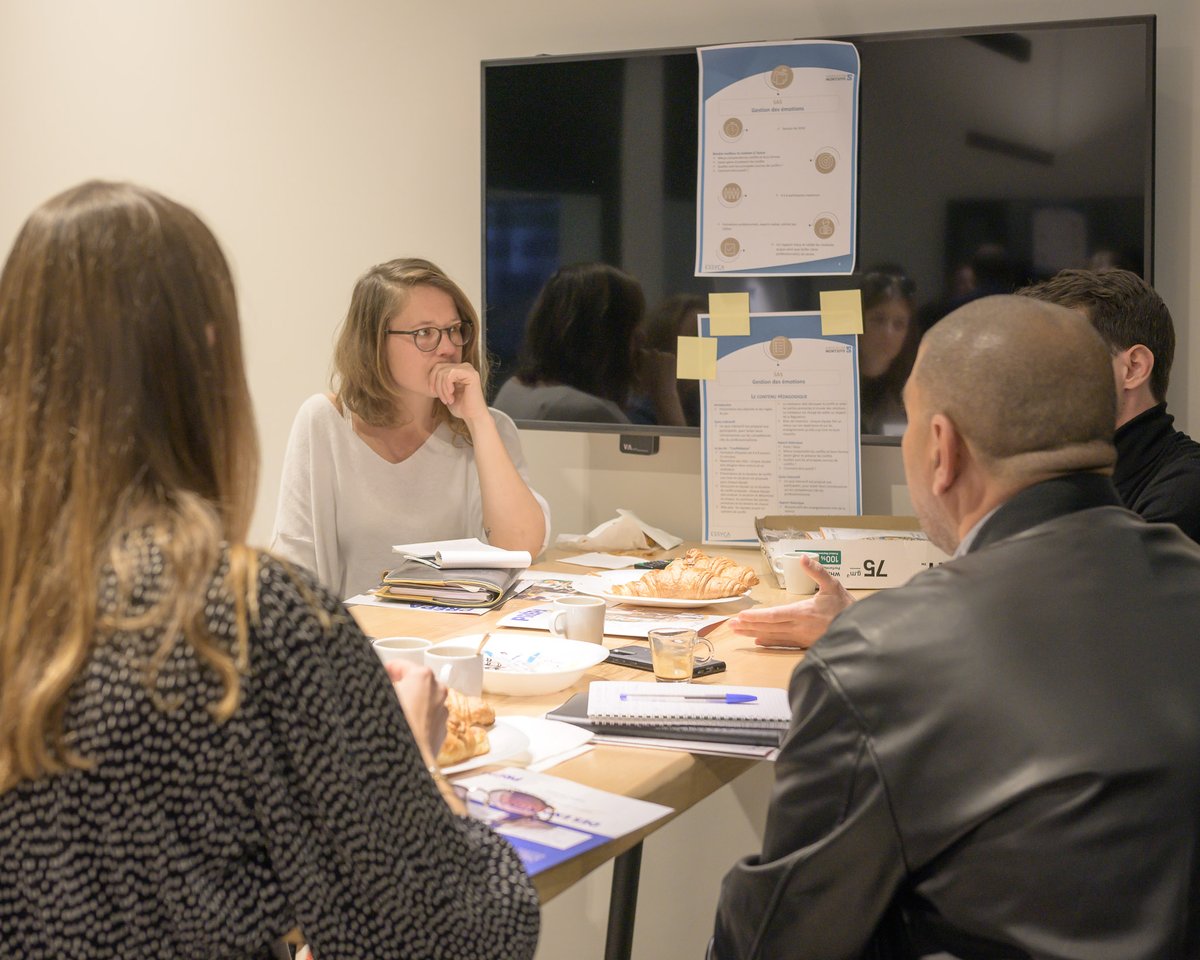 Retour en images  sur une riche matinée de co-construction autour de l'insertion entre les équipes de Montjoye et de Tplus <a href="/Essyca_Officiel/">𝗘𝘀𝘀𝘆𝗰𝗮 𝗥𝗛 & 𝗙𝗼𝗿𝗺𝗮𝘁𝗶𝗼𝗻</a> <a href="/AgycaConseil/">Agyca Conseil</a> 

La rencontre des acteurs du monde économique et de l'économie sociale et solidaire #ESS pour l'emploi des jeunes 🙌