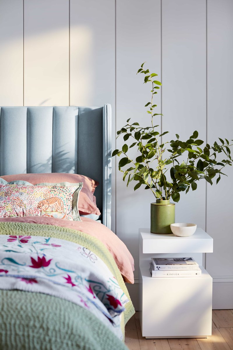 lovelocations_'s tweet photo. @dfs at 6ixteen 🤍🛏️ Shooting their Calabasas bed frame. 

Link to this location: https://t.co/QD2xyEXT3M

Concept: Axon London 
Photographer: Woody Holding
Stylist: @elkiestylist 

#WhatsYourThing #dfs #dfsBed #BedroomGoals #BedroomInteriors #BedroomDesign #BedroomStyling https://t.co/KT24dAJZLa