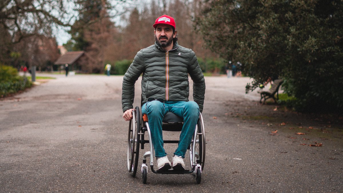 🗨️ « C’est un combat quotidien »

Devenu paraplégique suite à un accident de scooter, Gautier Lafrancesca, l’ex-joueur de #hockey des <a href="/BoxersBordeaux/">Boxers de Bordeaux</a> (<a href="/LigueMagnus/">Synerglace Ligue Magnus</a>), a vu sa vie basculer. Mais il continue d’avancer et n’a pas tiré un trait sur le sport

👉 sudouest.fr/sport/hockey-l…