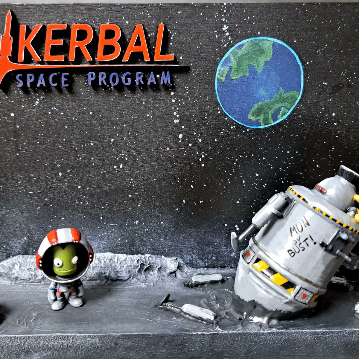 FantasyKraft's tweet photo. Diorama Kerbal Space Program. New product for sale on etsy
https://t.co/oBgi0BSKnR https://t.co/6oIesnsE7d