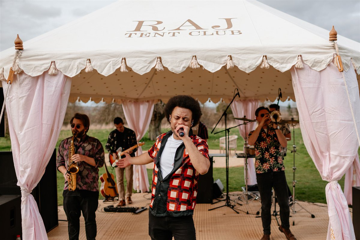 What a day, what an event, and what a success! 🥂

Some of our brilliant friends and suppliers truly pulled out all the stops for our first fayre of 2023!

elmorecourt.com/journal/elmore…