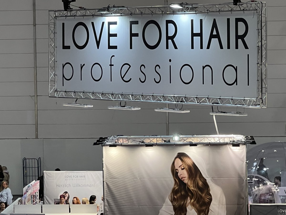 COSYMAASDAM's tweet image. Nieuwe #modellen, #kniptechnieken en #haarkleuren. Zo blijven we up-to-date!