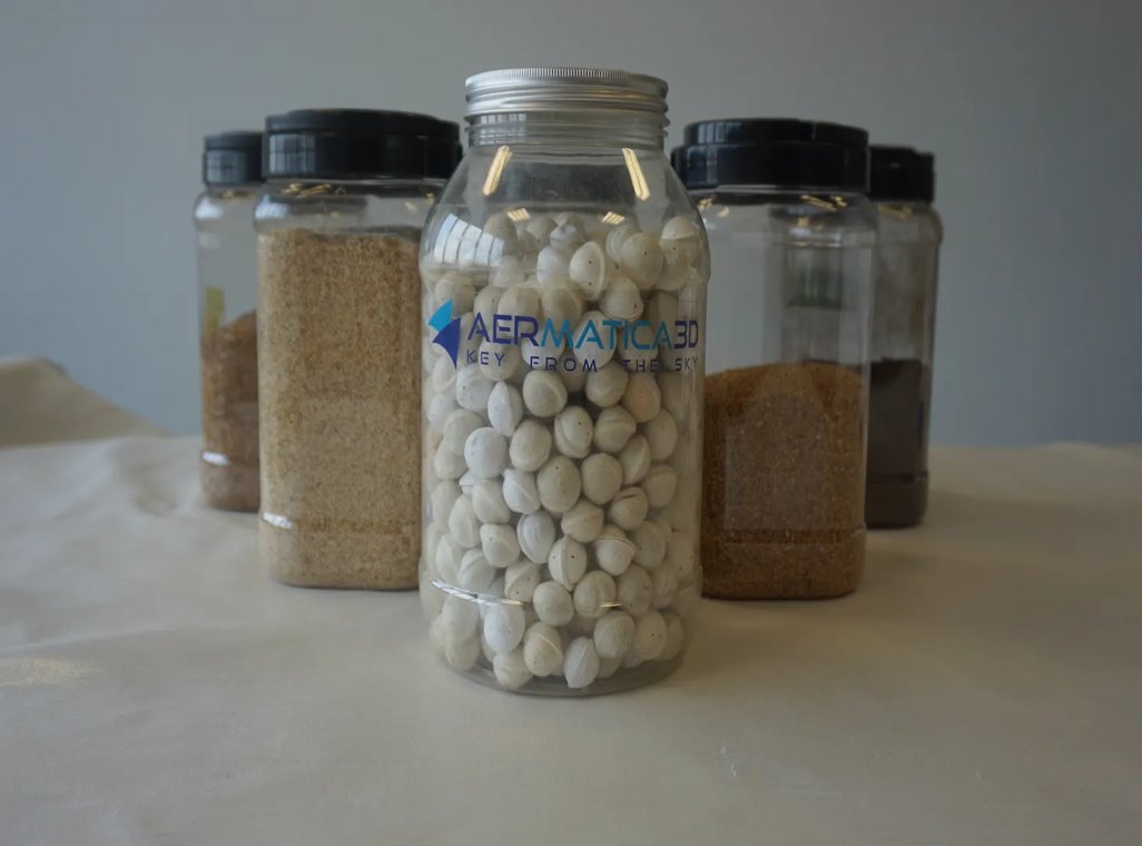 Aermatica3D drones:
👉 liquid distribution on complex scenarios;
👉products distribution;
👉distribution of beneficial insects;
👉pollination with drone;
The applications are potentially endless!

#drones #surveying #integration #innovation #agriculture #distribution