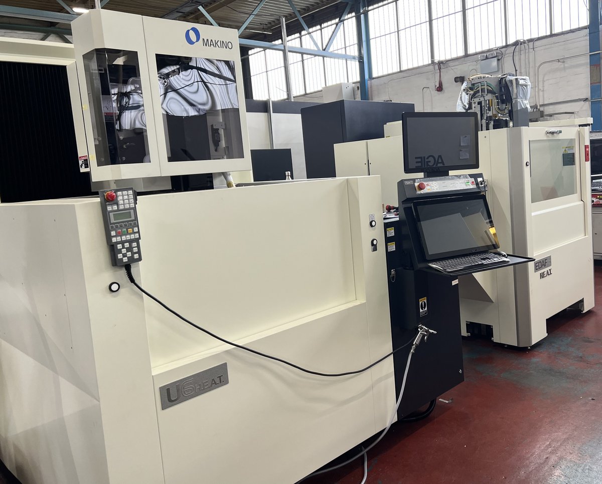 NCMT_Ltd's tweet photo. It's that time of the week again ☀️ Another sunny #machinedeliverymonday at Chapter Engineering Limited in Durham 🚛
Chapter Engineering have taken delivery of both a #Makino wire and sinker EDM from @NCMT_Ltd 👏
#ncmt #machinetools @MAKINO_Europe @EuropeCtc #machining #ukmfg https://t.co/qs56qa7iZT